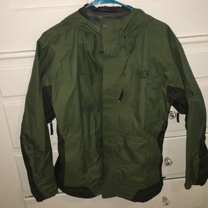 Mountain hardwear rain jacket